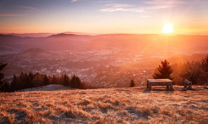 Burg Nad Banskou Stiavnicou Pensionat Stiavnicke Bane Exteriör bild